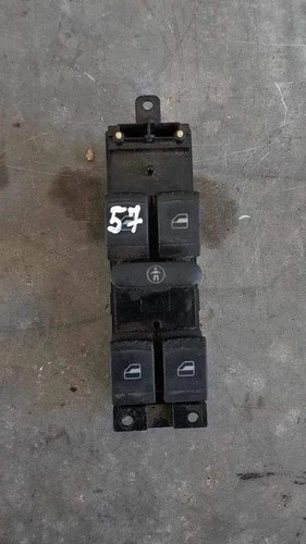 Bora 1j2 front left door - 1j2,